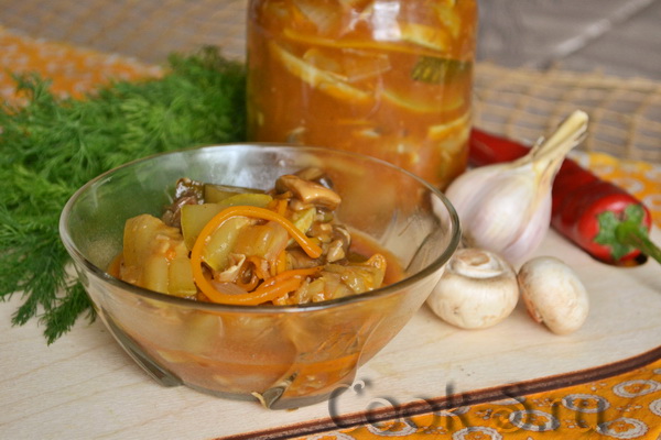салат из кабачков с грибами на зиму рецепт с фото