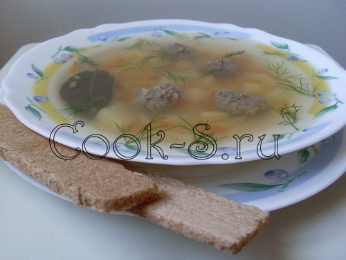 суп с фрикадельками 