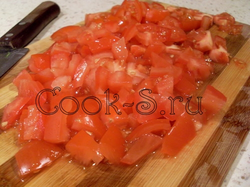 салат из пекинской капусты с помидором - нарезать помидоры