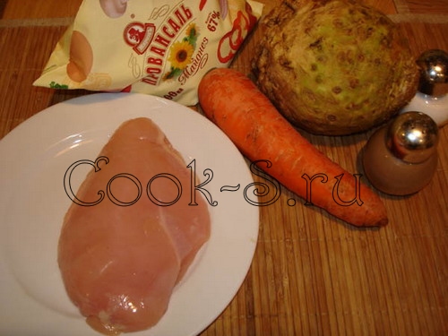 салат с сельдереем и курицей - фото 1