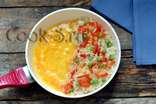жареный рис с яйцом и овощами рецепт с фото
