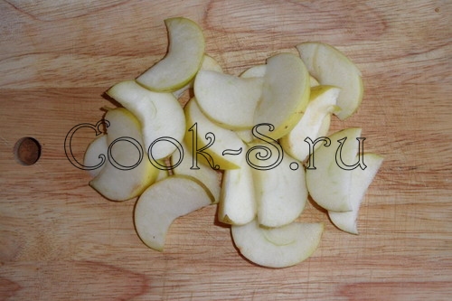 пирог с яблоками и лимоном - нарезать яблоки