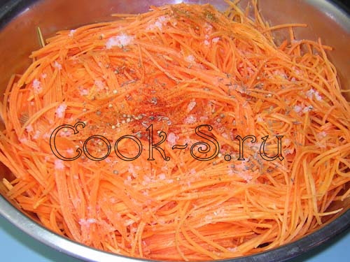 морковь по корейски - посолить морковь