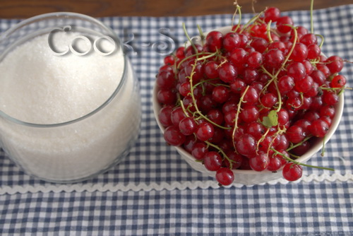 Красная смородина с сахаром без варки на зиму - Пошаговый рецепт с фото .