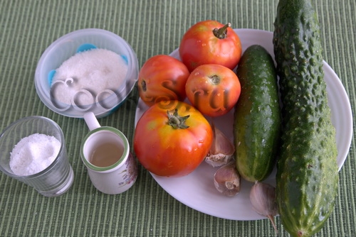 Салат из огурцов и помидоров без стерилизации на зиму