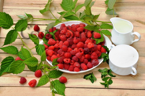 варенье из малины с целыми ягодами - ингредиенты