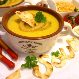 Гороховый суп-пюре с кальмаром