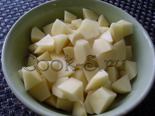 гороховый суп с копченостями - картофель