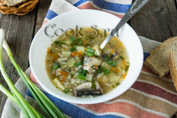суп с рыбными консервами и рисом фото