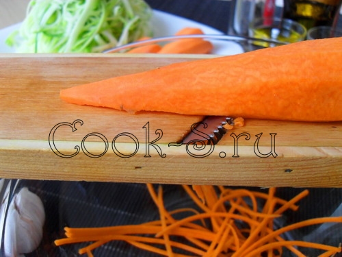 Как приготовить салат из моркови с чесноком и сыром - 16 разновидностей
