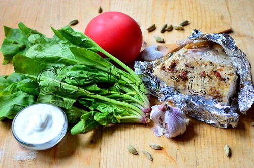 салат со шпинатом и курицей - ингредиенты