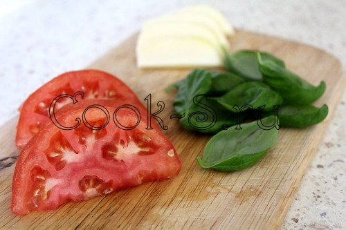 помидор сыр базилик