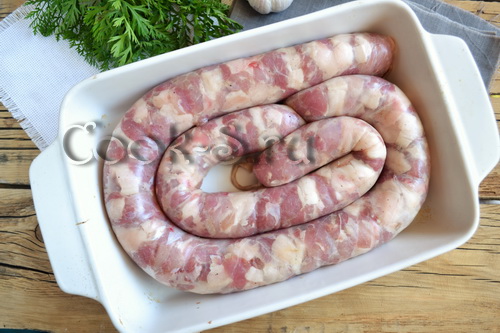 домашняя колбаса из свинины в кишках