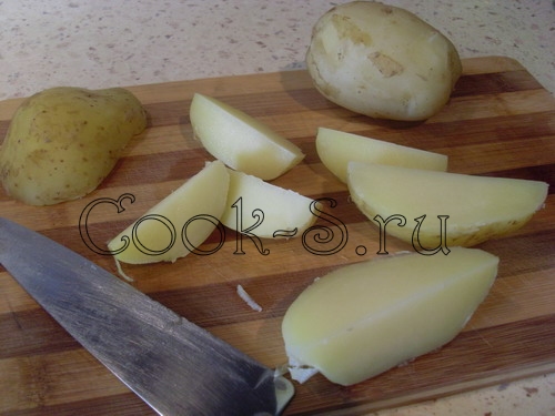 картофель молодой запеченный - нарезать
