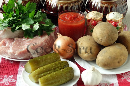 Азу по-татарски с картошкой и солеными огурцами
