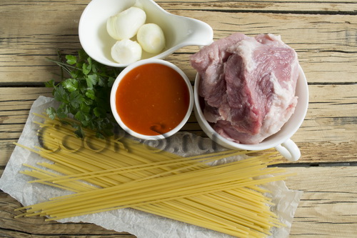 спагетти с соусом болоньезе - ингредиенты
