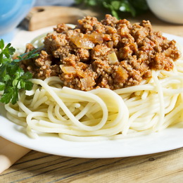 Спагетти с соусом а-ля Болоньезе