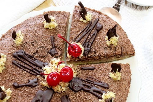 бисквитный торт с шоколадным кремом