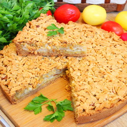 Луковый пирог с плавленными сырками – рецепт с фото
