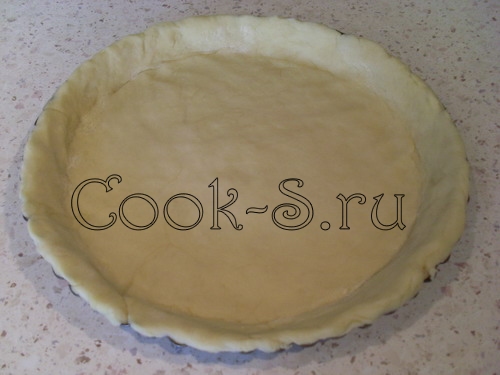 пирог с сайрой - раскатать тесто