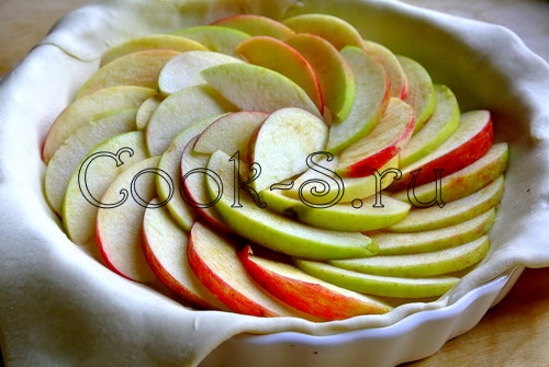 слоеный пирог с яблоками