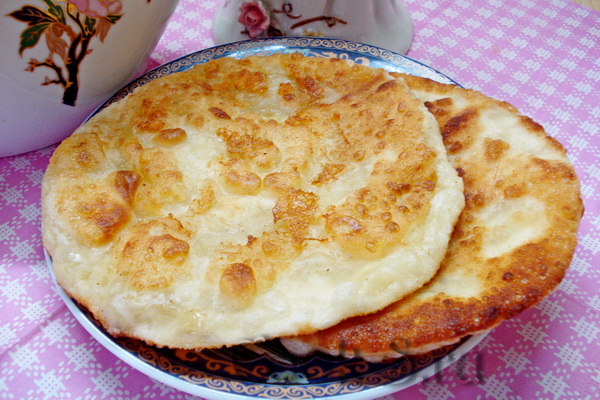 лепешки на кефире с сыром на сковороде рецепт с фото