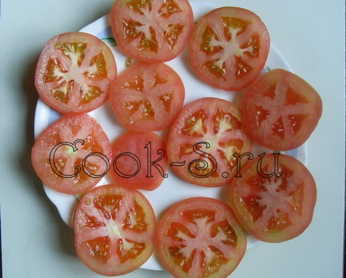 помидоры с сыром и чесноком - разложить