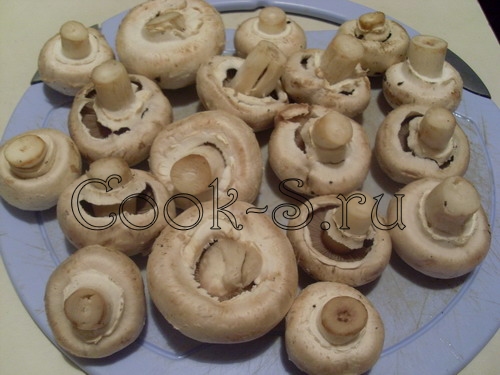 шампиньоны фаршированные - помыть грибы